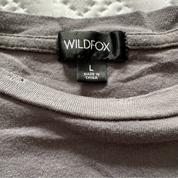 WildFox Roommate of the Year Graphic Tee Size Large - Picture 7 of 8